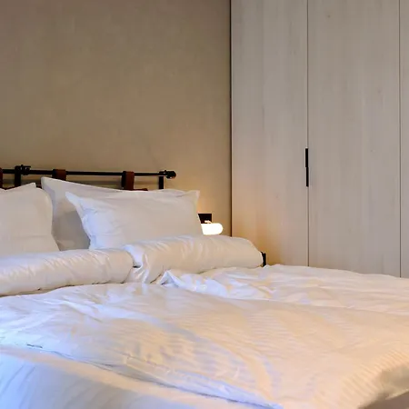 Eleve Residences - Stone Apartment