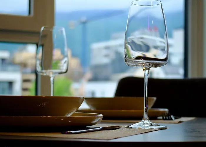 Eleve Residences - Stone アパート