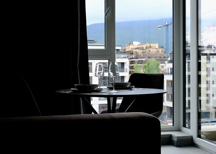 Eleve Residences - Stone ソフィア