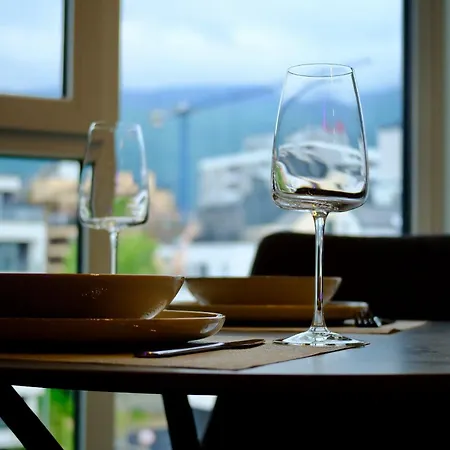 Eleve Residences - Stone Apartman