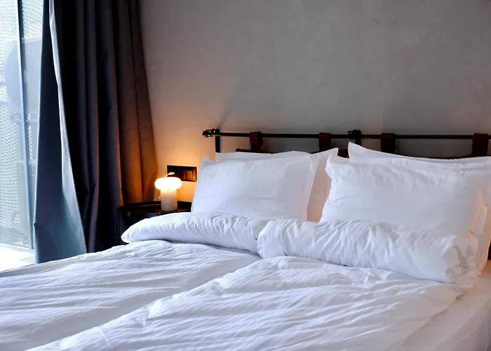 Апартамент Eleve Residences - Stone